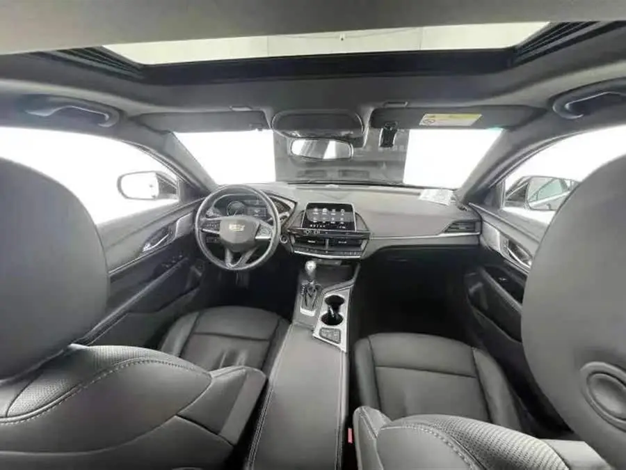 كاديلاك CT4 2021 28T الفاخرة