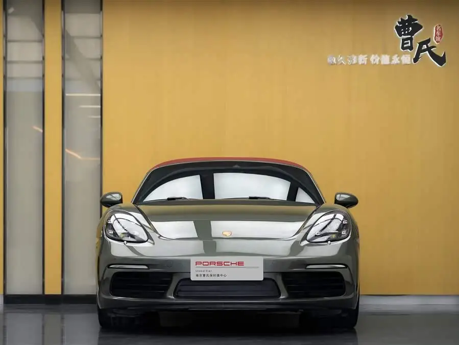 Porsche 718 2020 Model Boxster 2.0T