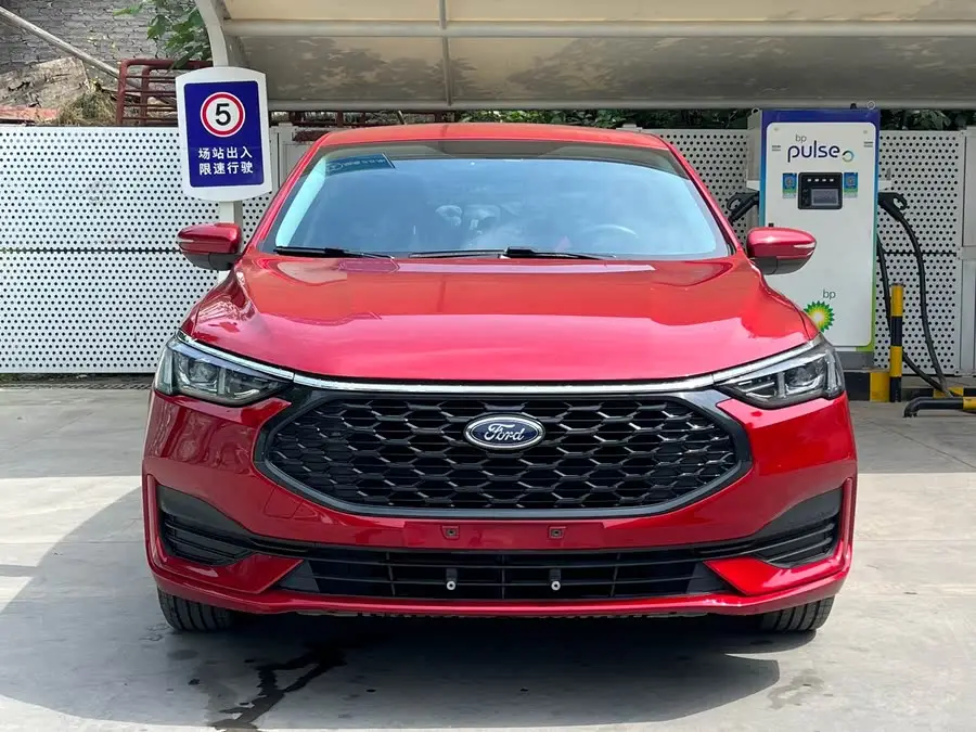 Ford Focus 2021 1.5L Automatic Diamond Edition