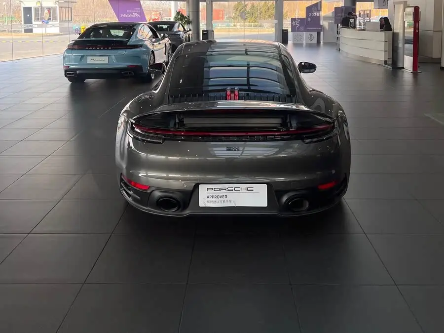 Porsche 911 2023 Carrera 3.0T