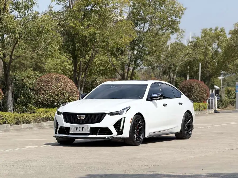 كاديلاك CT5 2022 28T بلاتينيوم