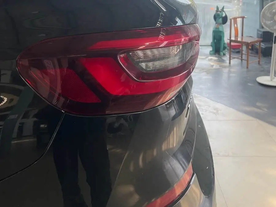 بي إم دبليو X5 2022 xDrive 40Li حزمة M الرياضية