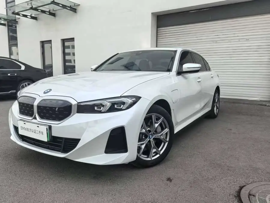 بي إم دبليو i3 2022 eDrive 35 L