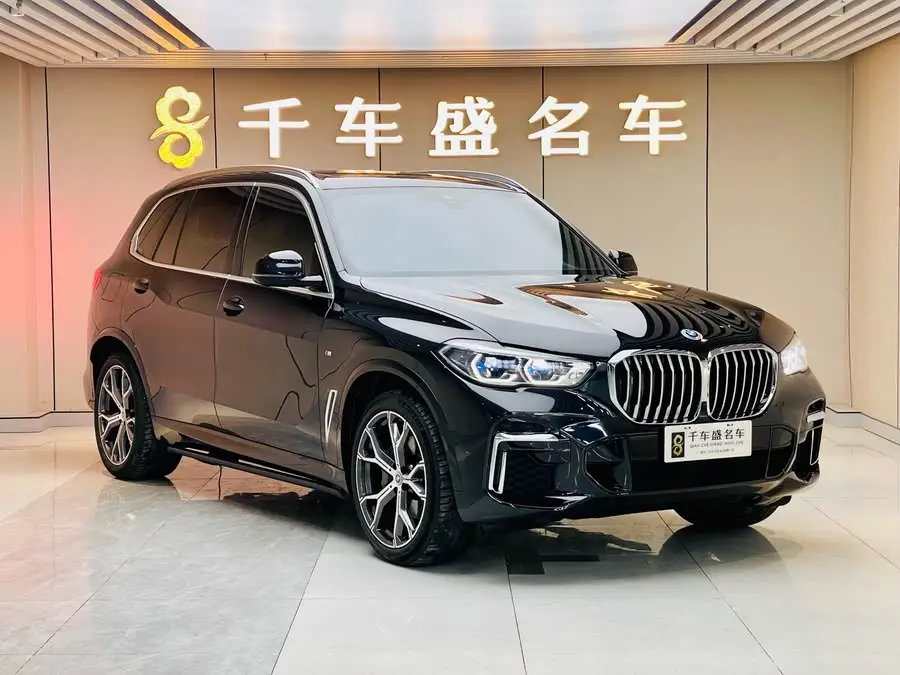 BMW X5 2022 xDrive 40Li M Sport Package