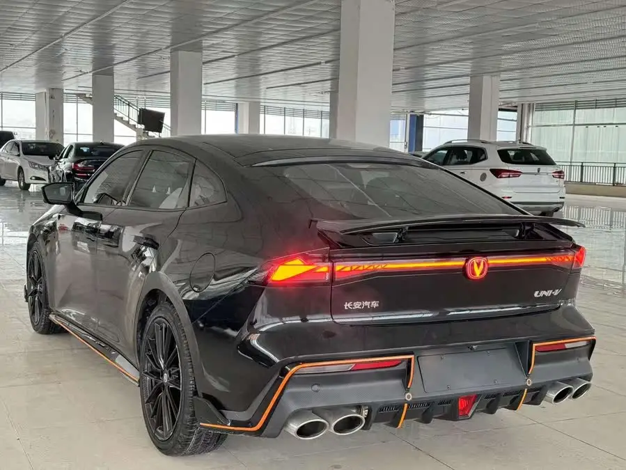 Changan UNI-V 2022 1.5T Sport Version