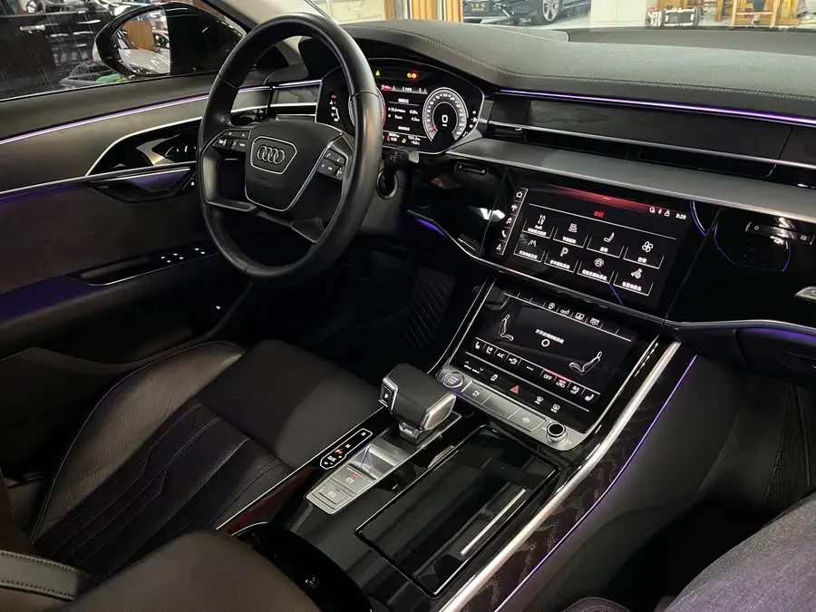 أودي A8 2019 A8L 50 TFSI كواترو Comfort