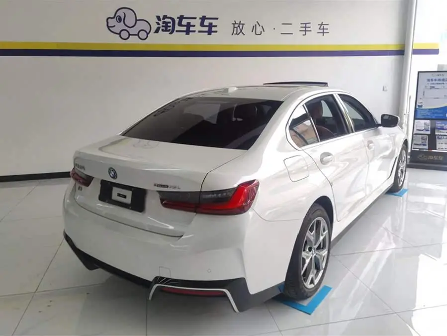 بي إم دبليو i3 2022 eDrive 35 L