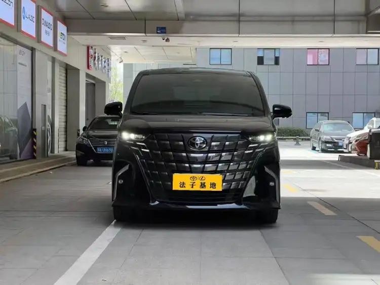 Alphard 2024 Dual Engine 2.5L Premium Edition