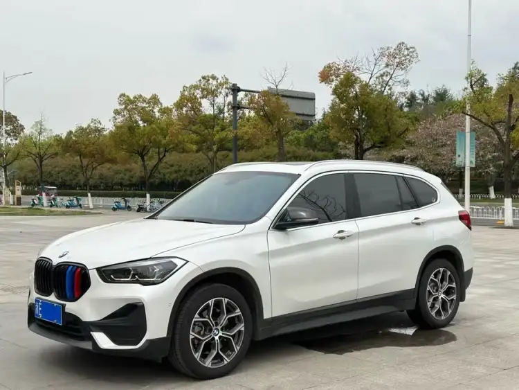 BMW X1 2020 sDrive25Li Leading Edition