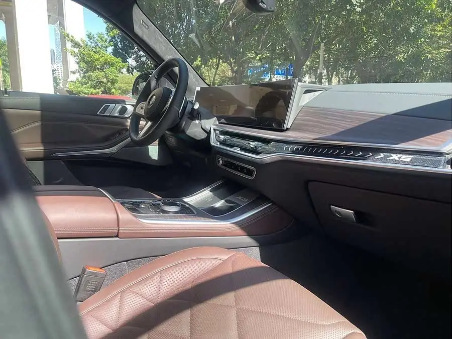 BMW X5 2023 xDrive 40Li Exclusive M Sport Night Package