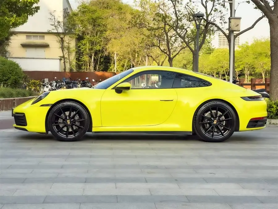 Porsche 911 2022 Carrera 3.0T
