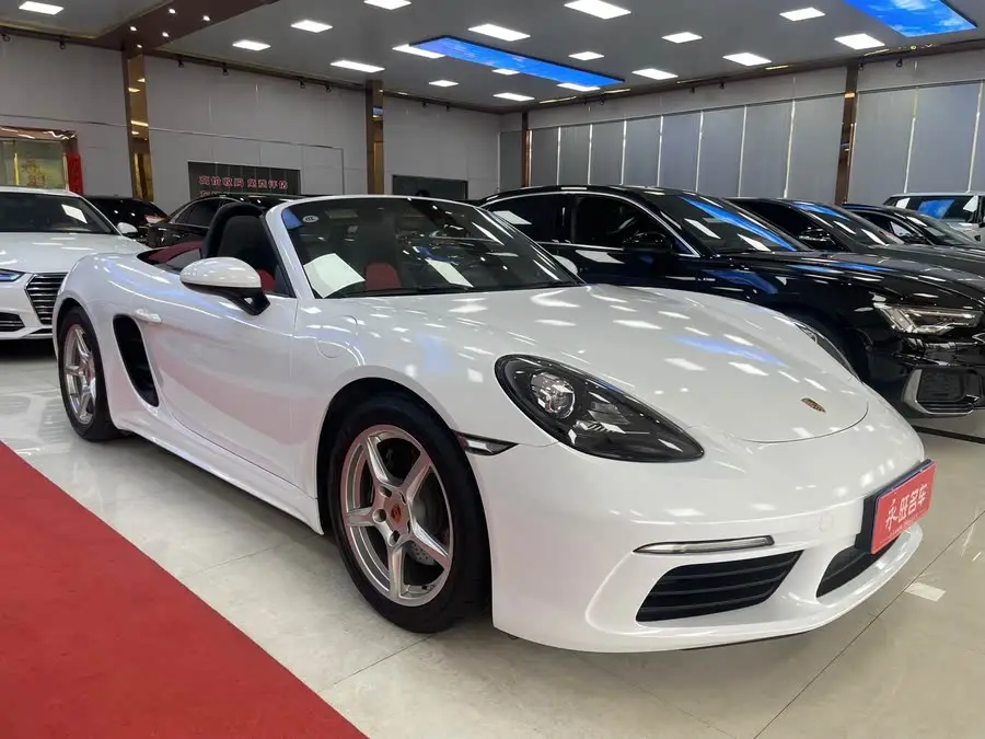Porsche 718 2020 Model Boxster 2.0T
