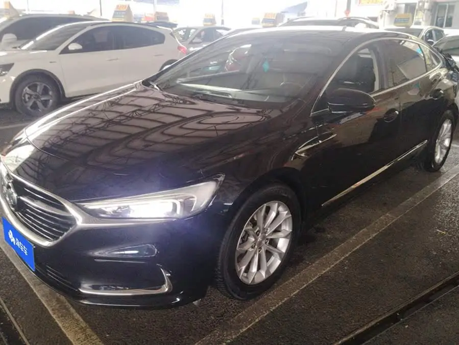 بيوك لاكروس 2021 552T الفاخرة