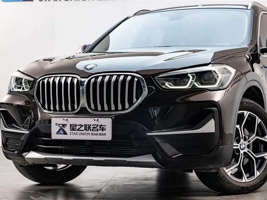 بي إم دبليو X1 2020 sDrive20Li فئة الرفاهية