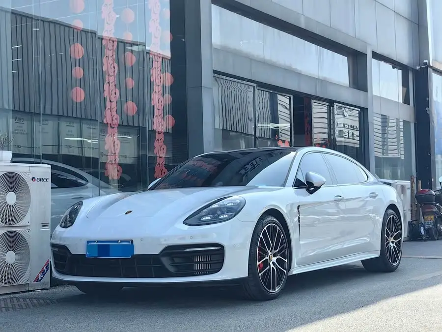 2023 Panamera Executive Platinum Edition 2.9T