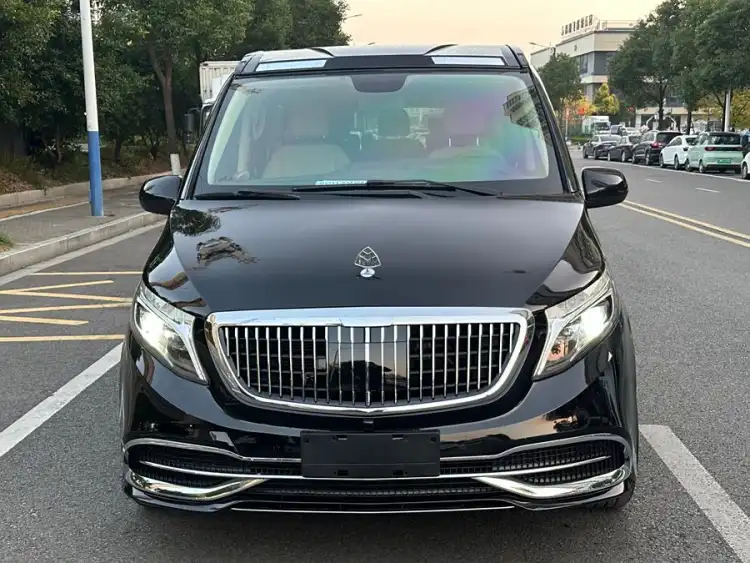 Vito 2018 2.0T Elite Edition 7-seater Euro V