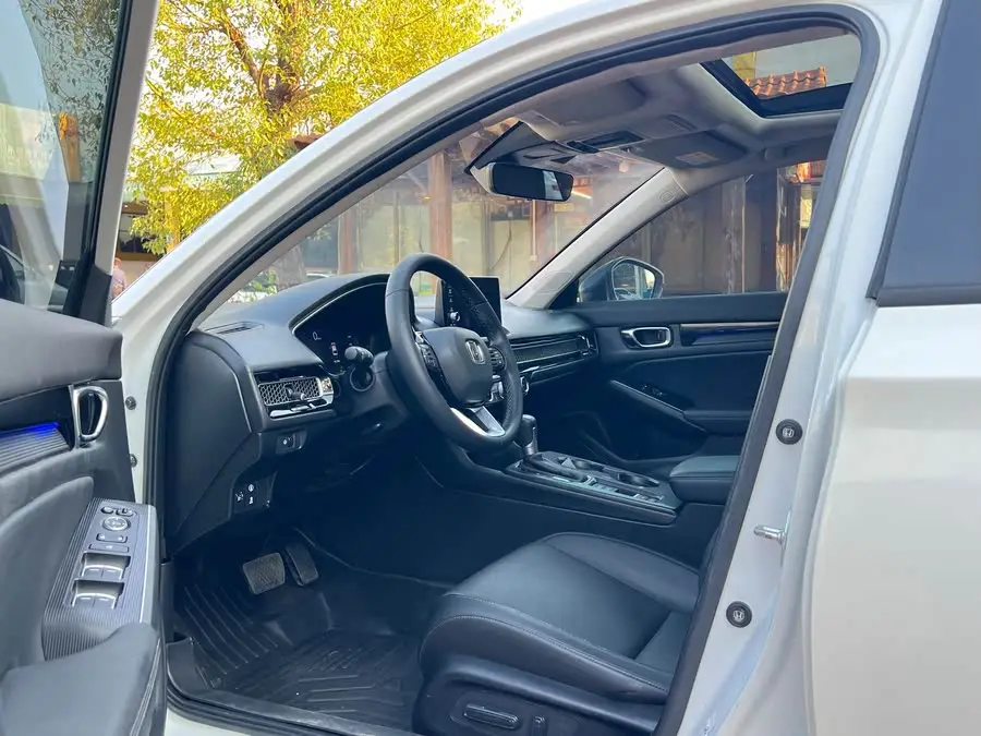 2022 Model 240TURBO CVT Luxury Edition