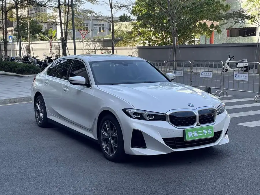 بي إم دبليو i3 2024 ايف درايف 35 L