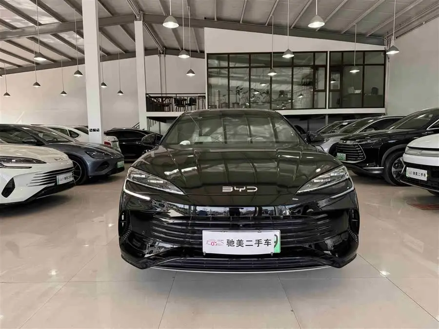 بكين أوتوموتيف 2024 سيال إصدار المجد DM-i 1.5L 121 كم الفاخر