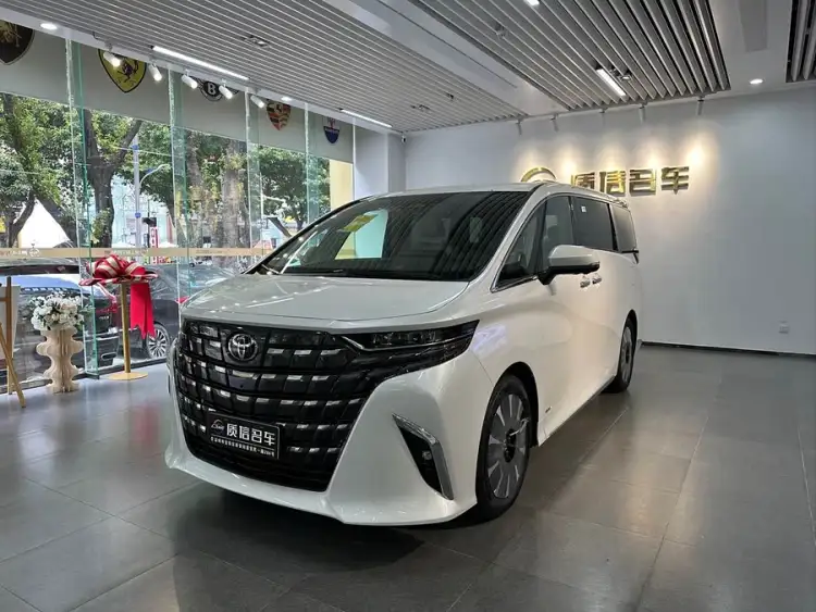 Alphard 2025 Dual Engine 2.5L Premium Golden Edition