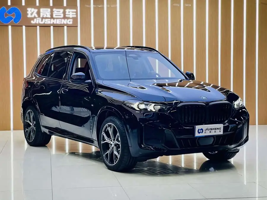 BMW X5 2023 xDrive 30Li Luxury M Sport Package