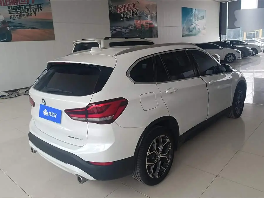 2022 BMW X1 sDrive25Li Leading Edition