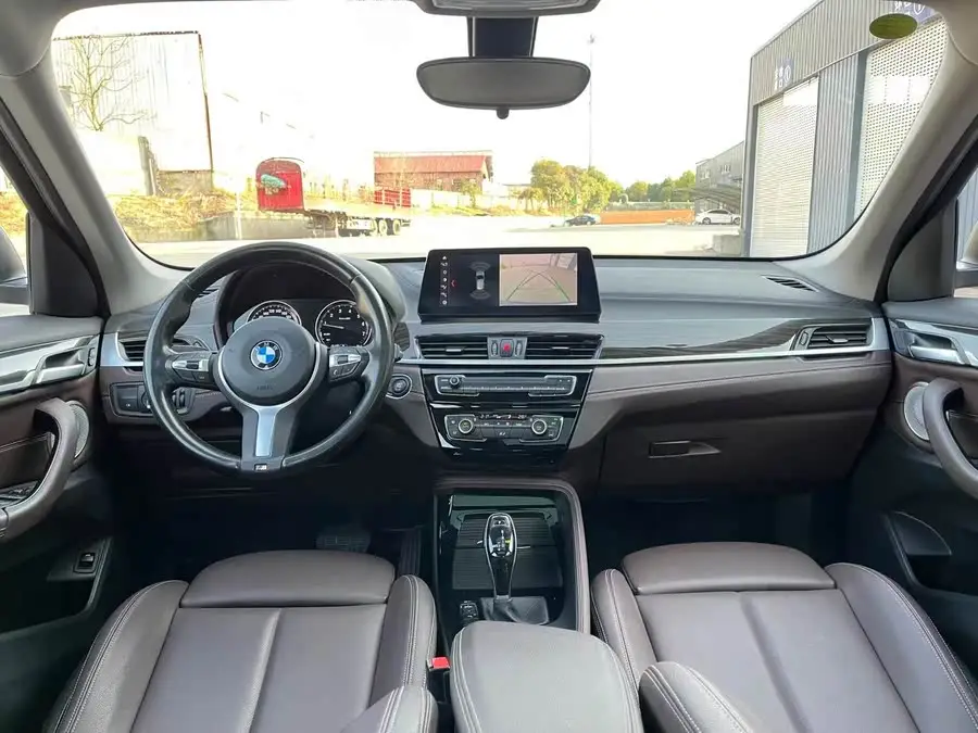 BMW X1 2021 xDrive25Li Luxury Edition