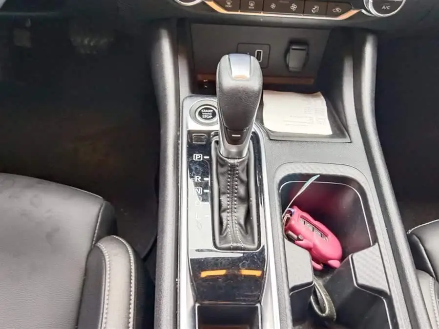 2021 نيسان سيلفي 1.6L XL CVT إصدار الاستمتاع