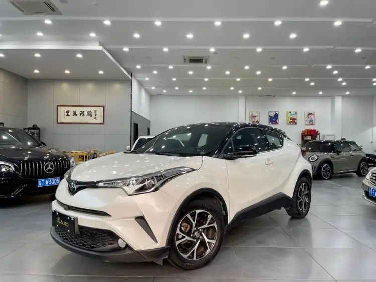Toyota C-HR 2020 2.0L Leading Edition