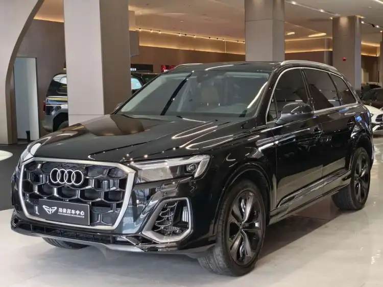 Audi Q7 2025 55 TFSI quattro S line Sport