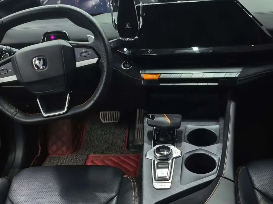 Changan UNI-V 2022 1.5T Sport Edition