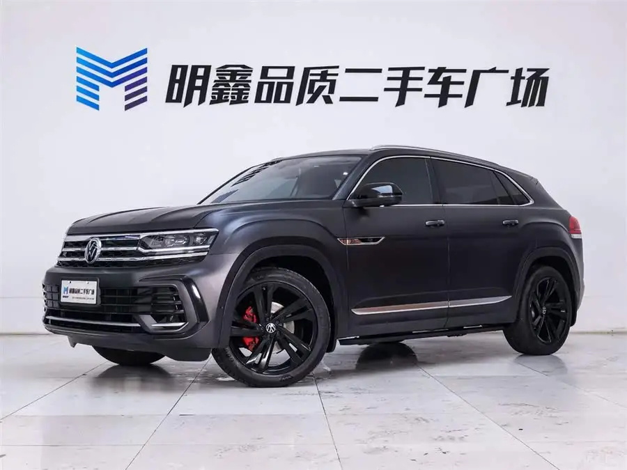 2021 فولكس فاجن توارغ X 530 V6 4Motion إصدار منتصف الليل