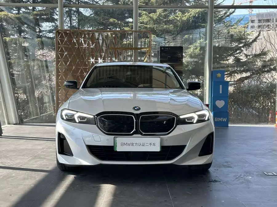 BMW i3 2024 eDrive 40 L Night Edition