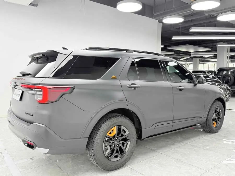 مستكشف 2023 إيكوبوست 285 إصدار قمة كونلون 7 مقاعد