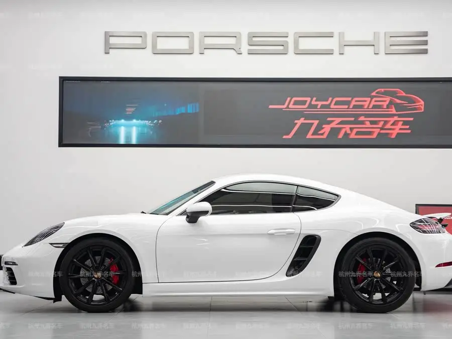 Porsche 718 2022 Cayman 2.0T