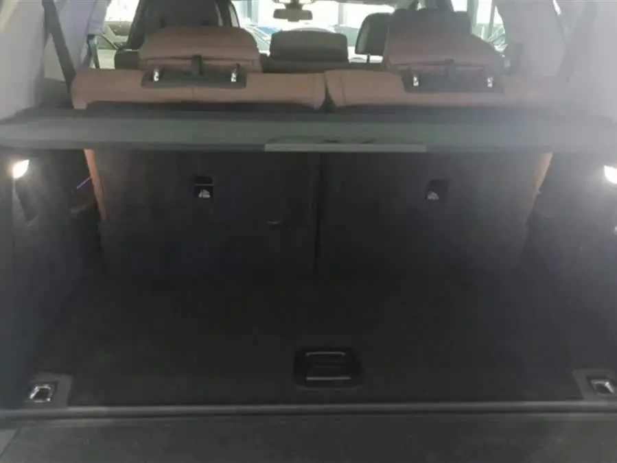 بي إم دبليو X7 2021 طراز مُعدل xDrive40i حزمة M الرياضية التنفيذية