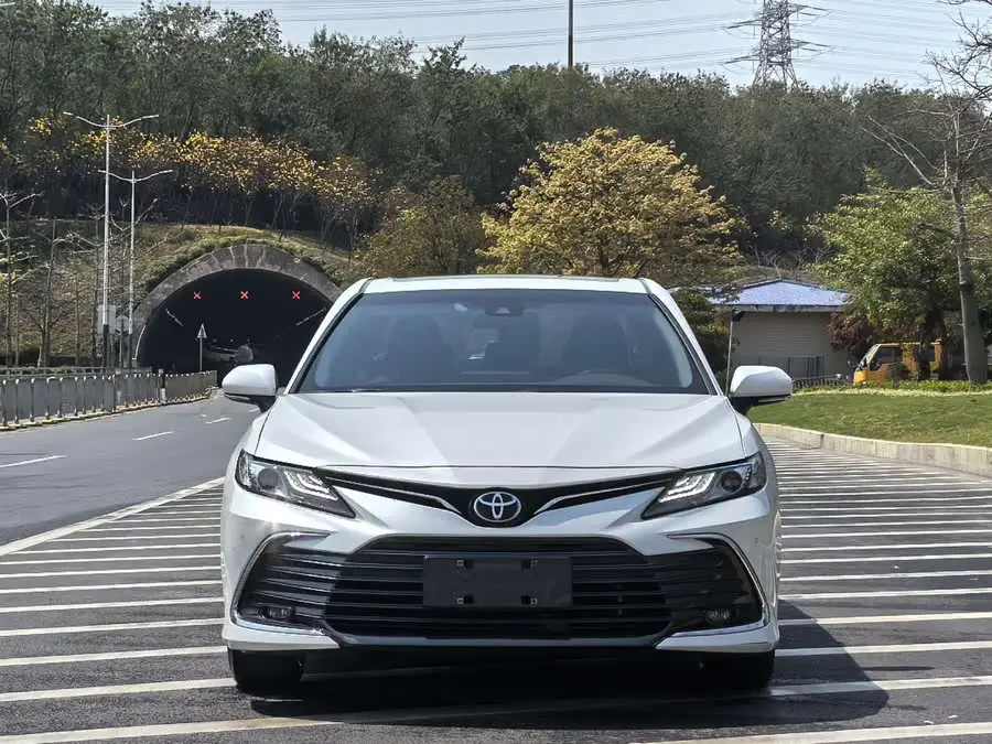 Camry 2021 2.0G Luxury Edition