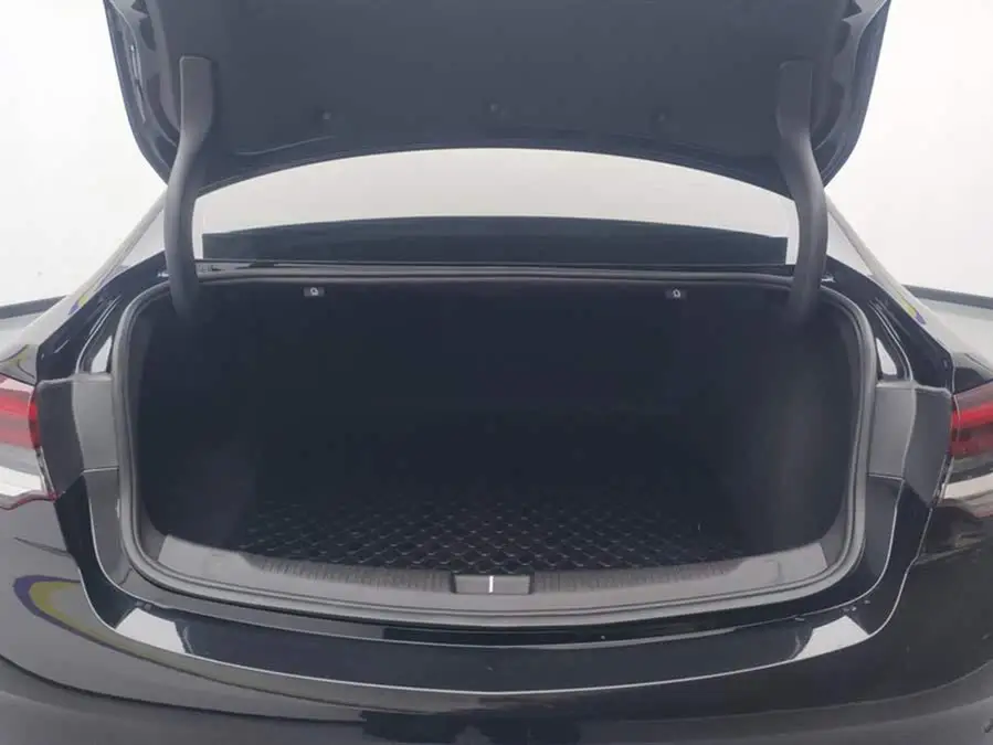 بيوك ريجال 2022 552T إصدار ذكي