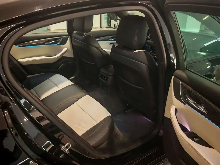 Cadillac CT5 2024 28T Platinum