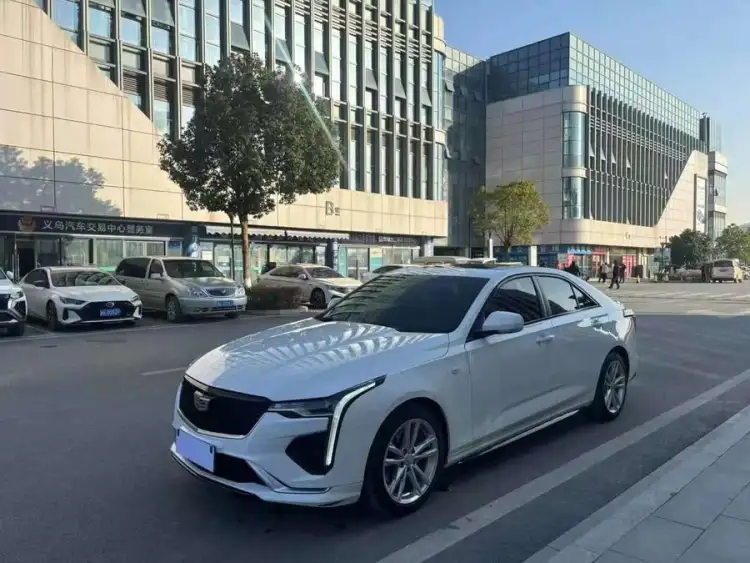 Cadillac CT4 2022 28T Luxury