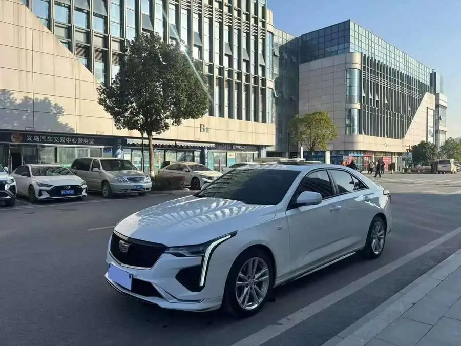 Cadillac CT4 2022 28T Luxury