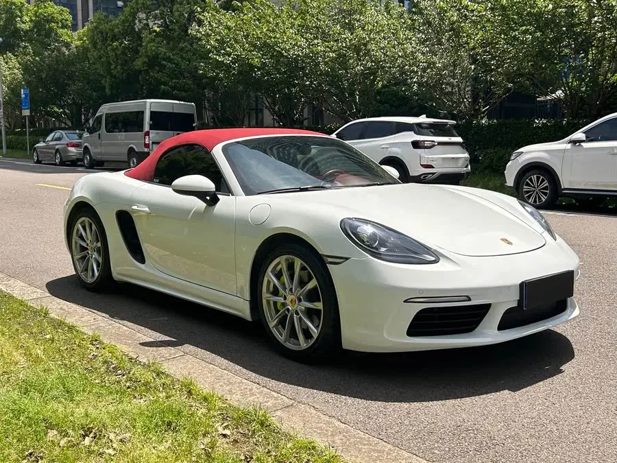 Porsche 718 2020 Model Boxster 2.0T