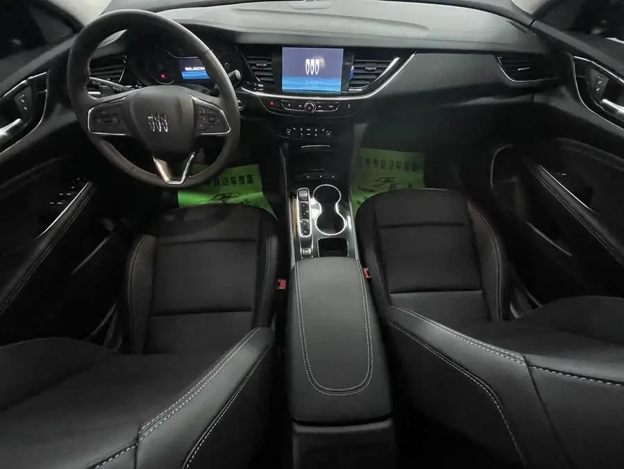 بيوك ريجال 2024 25T النسخة العليا