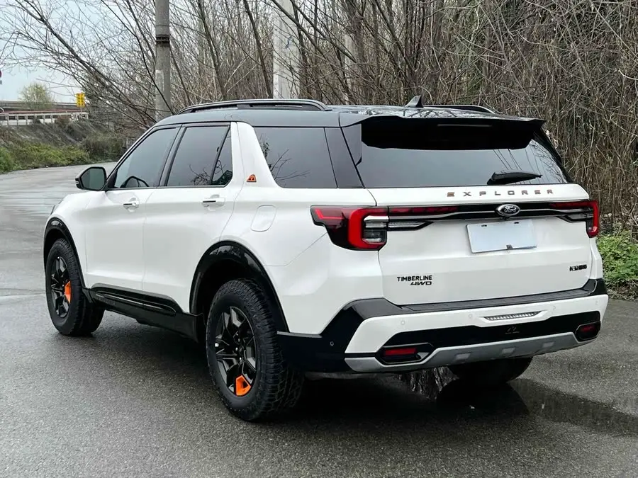 مستكشف 2023 EcoBoost 285 نسخة قمة كونلون 7 مقاعد