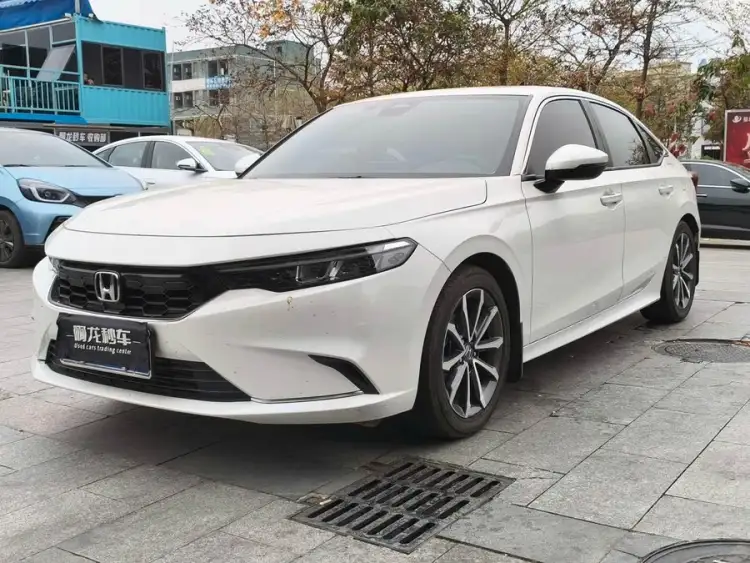 2023 Model 240 TURBO CVT Intelligent Version