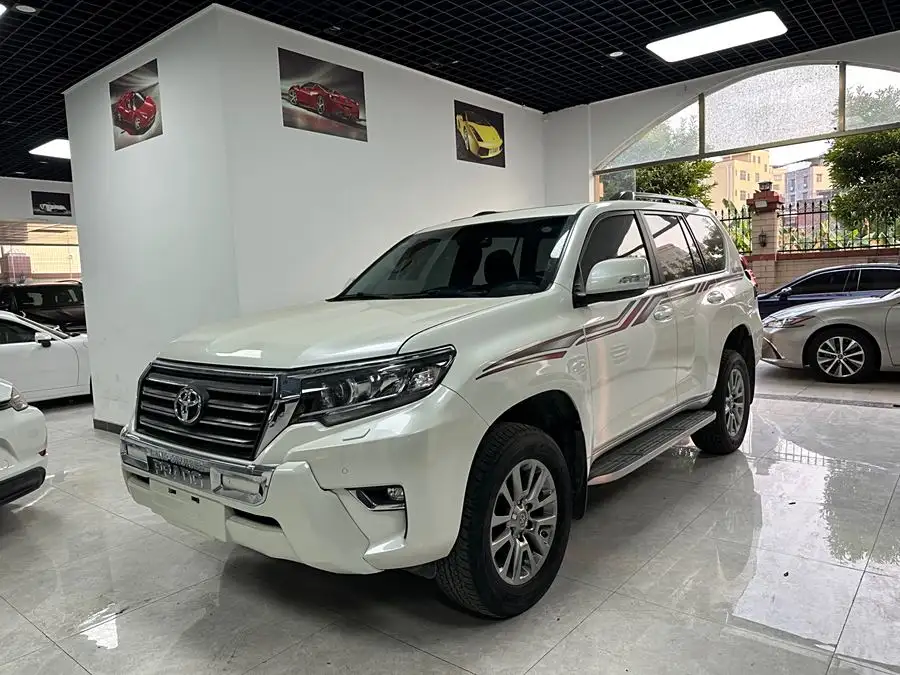 برادو 2018 طراز 3.5 لتر أوتوماتيكي TX-L بعجلة احتياطية مثبتة في الخلف