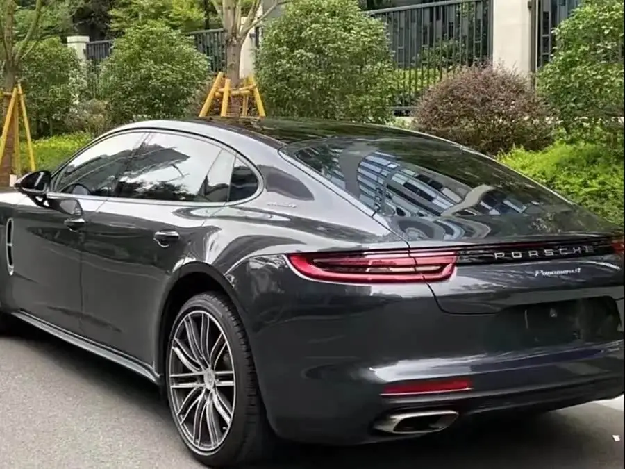 2019 Porsche Panamera 4 Executive 2.9T