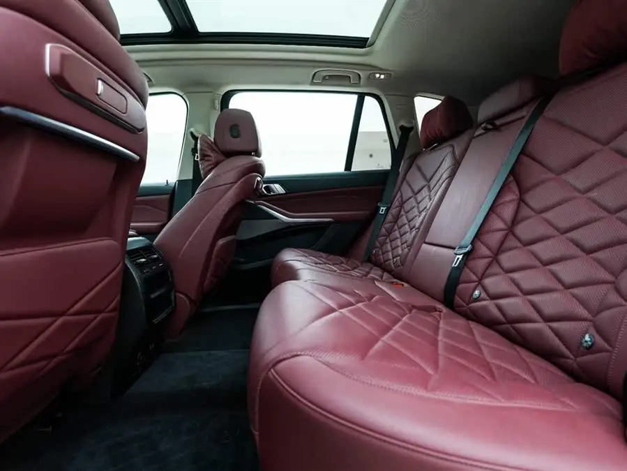 BMW X5 2023 xDrive 30Li باقة M الرياضية الفاخرة لليل