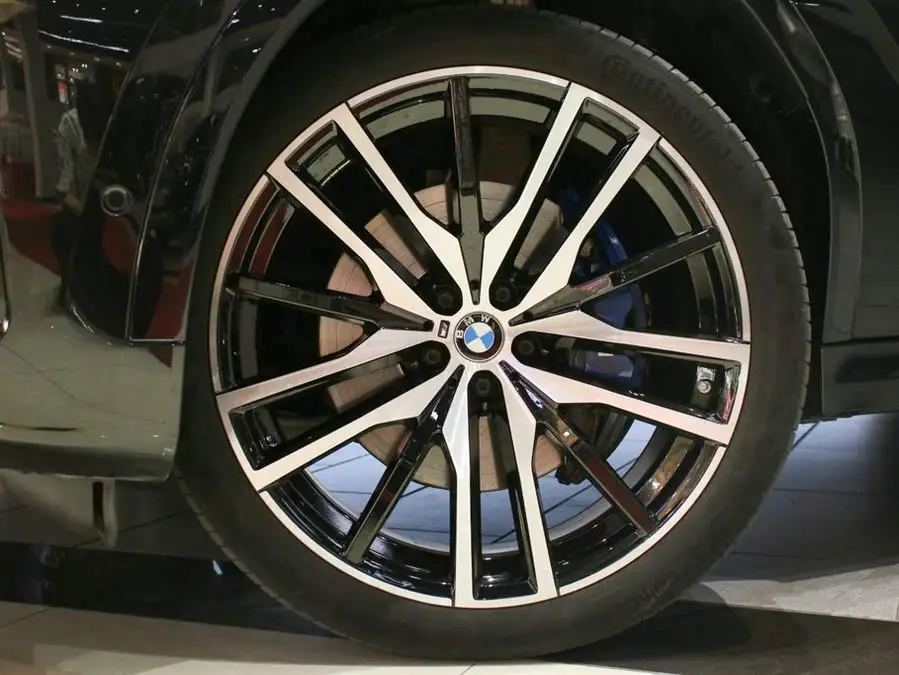 بي إم دبليو X6 طراز 2022 تحديث II xDrive40i فئة فاخرة حزمة M الرياضية