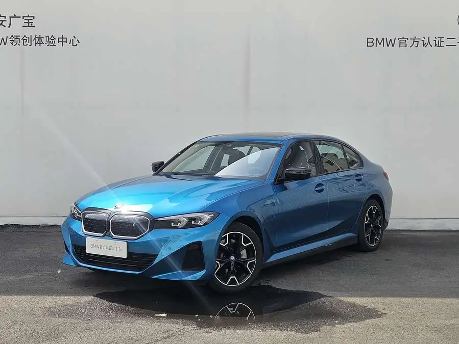 بي إم دبليو i3 2024 eDrive 40 L إصدار الليل